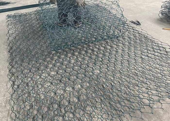 하로 보호를 위한 갈판 고조된 긴장 60x80mm 2.4 밀리미터 개비온 와이어 메쉬