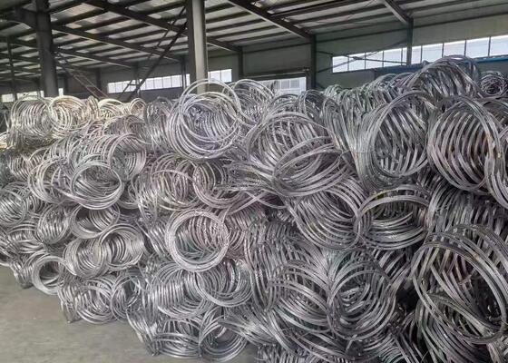 가벼운 바위 붕괴 보호 망 가 최대의 바위 붕괴 방어 를 보장 하는 동시에 쉬운 설치 및 유지 보수 를 제공 합니다